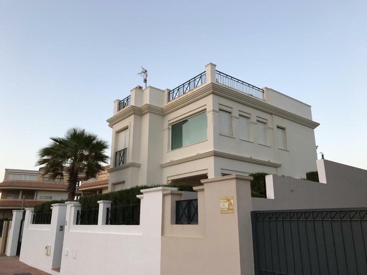 Villa Canela With Heated Pool, Piscina Climatizada イスラ・カネラ エクステリア 写真